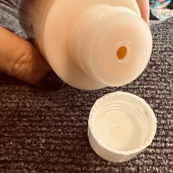 Vegan by Happy Skin Aloe Vera Juice Hydrating Body Milk 100ml (full size) - Picture 6 of 6